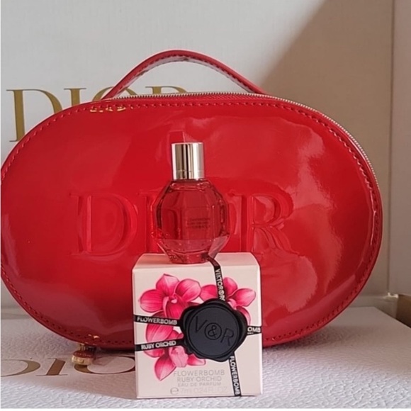 Dior Glossy Red Cosmetic Case - Picture 5 of 6